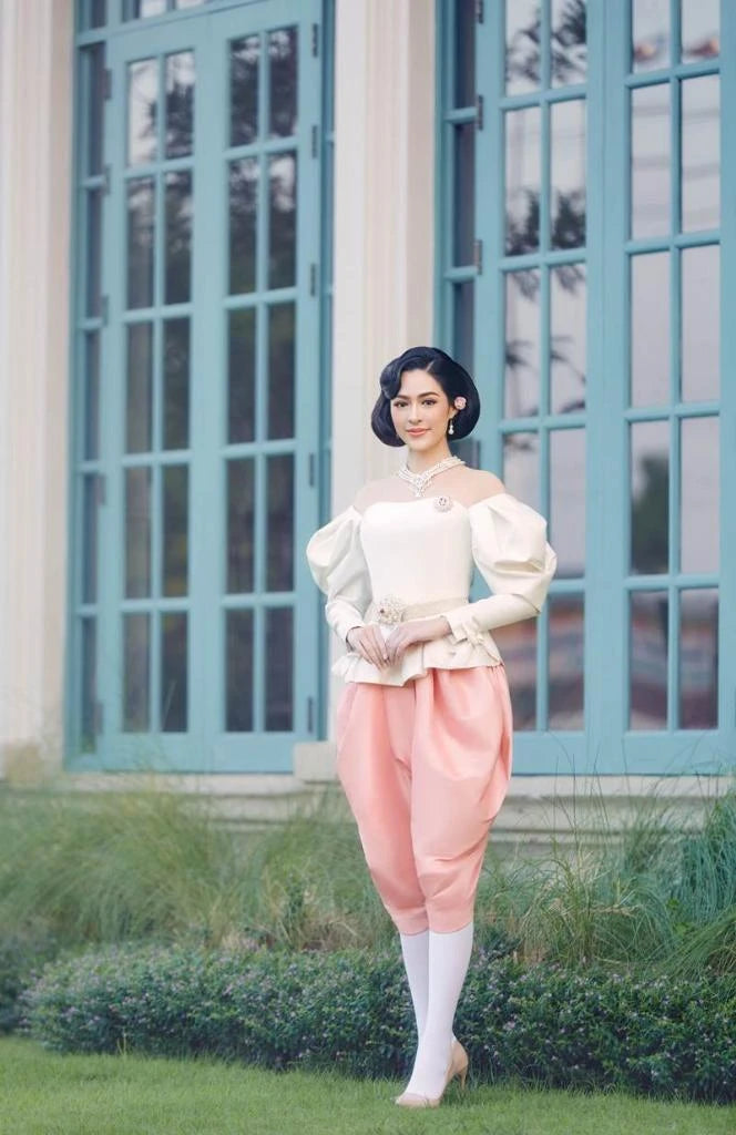 ชุดไทยร.5 ประยุกต์